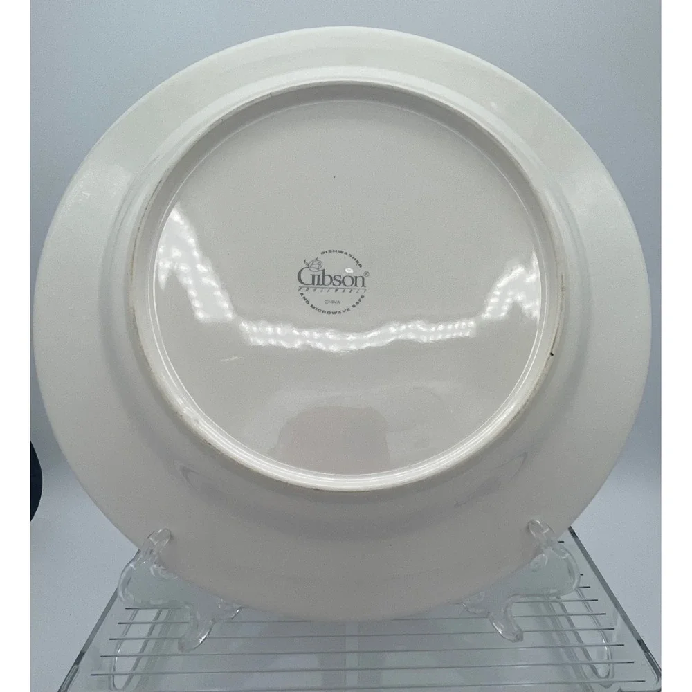 Gibson Housewares Dinner Plates Set of 4 Christmas Snowman Tree 10.5 Inch